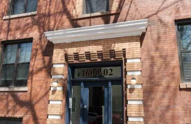 1606 West Belle Plaine Ave.