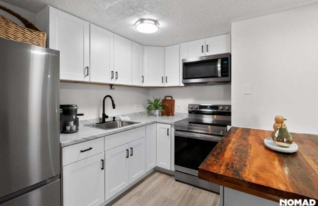 Charming Studio Condo in Denver