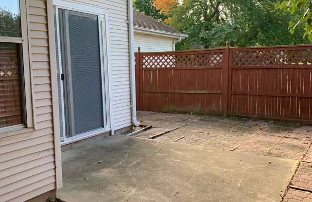 2729 Dartmouth Drive - 1