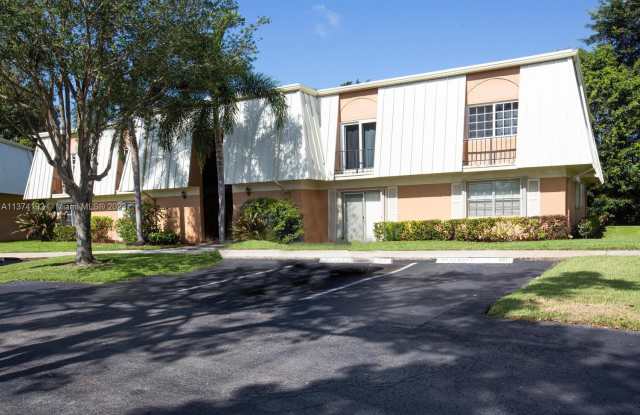 3615 Citrus Trce