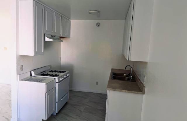 Churchill Apartments