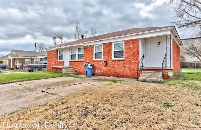 900 E Rose Drive - 900 East Rose Drive, Midwest City, OK 73110