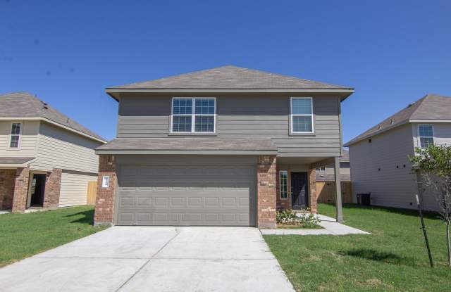 1129 Crossing Drive - 1129 Clark Boulevard, Laredo, TX 78040