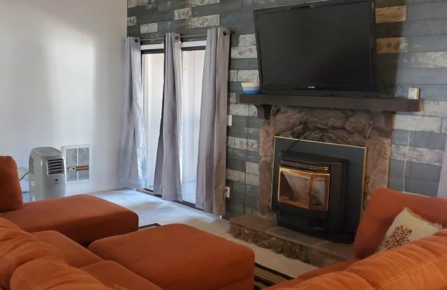 2777 A Sports Village Loop - 1Unit 23 A Upper Unit