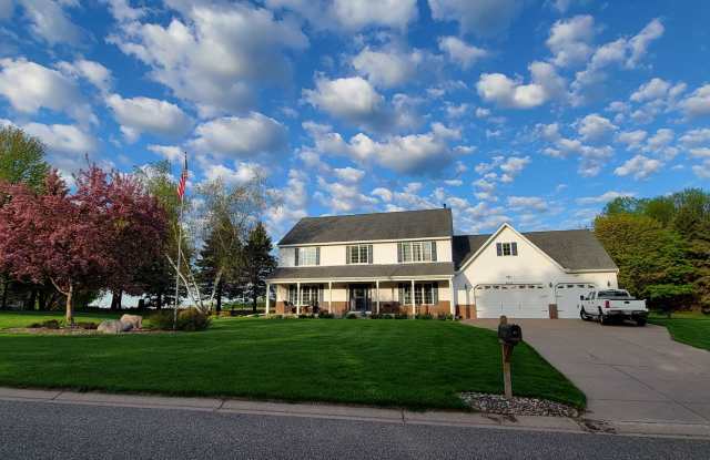 Executive-Level Rental Offering in SW Woodbury — Space, Privacy  High-End Finishes