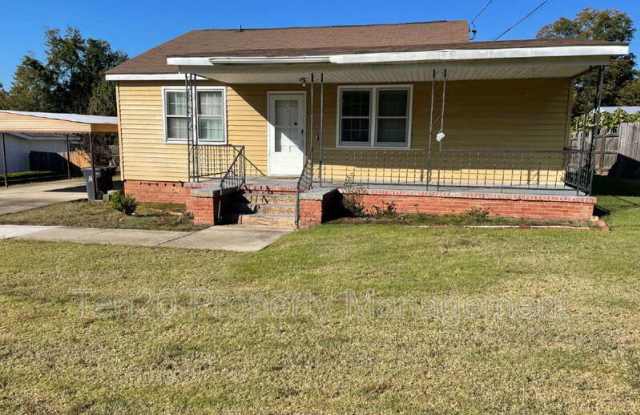 Photo of 411 20th Ave