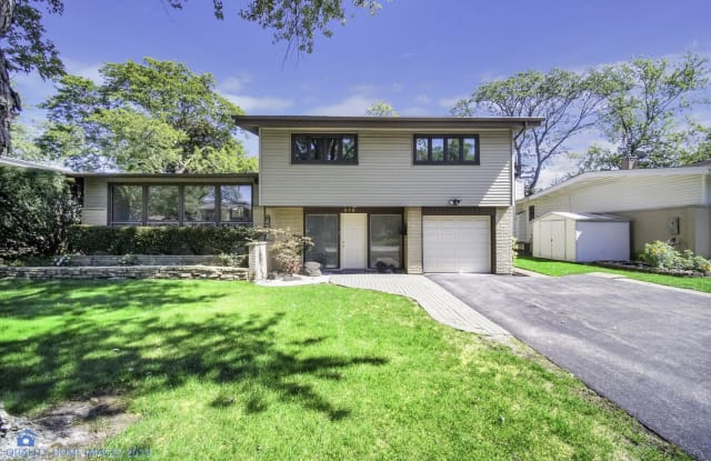 619 Fairway Drive - 619 Fairway Drive, Glenview, IL 60025