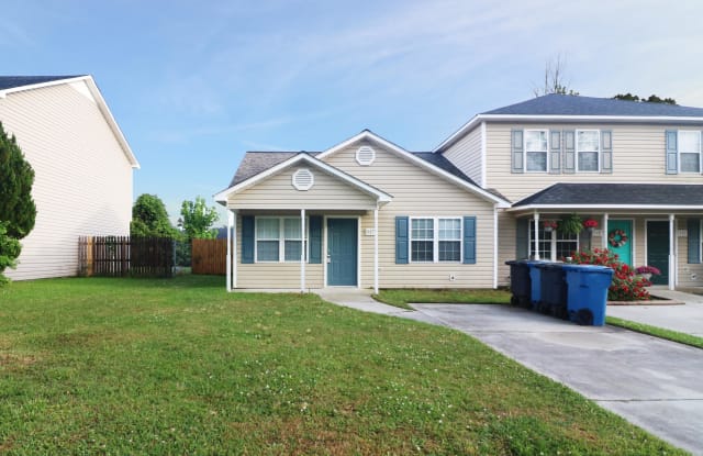 117 Croatan Court - 117 Croatan Ct, Jacksonville, NC 28546