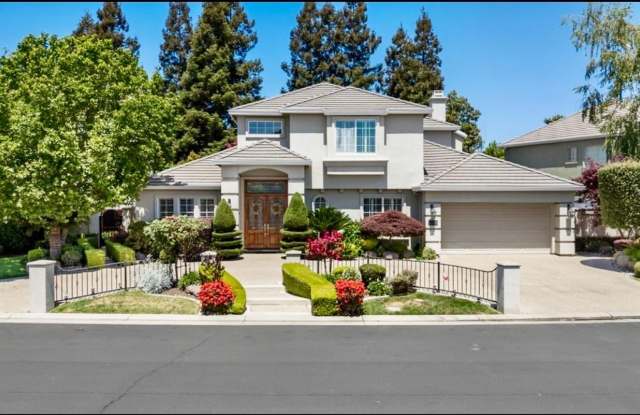 Prestigious Spanish Bay Circle Home in Guard-Gated Brookside