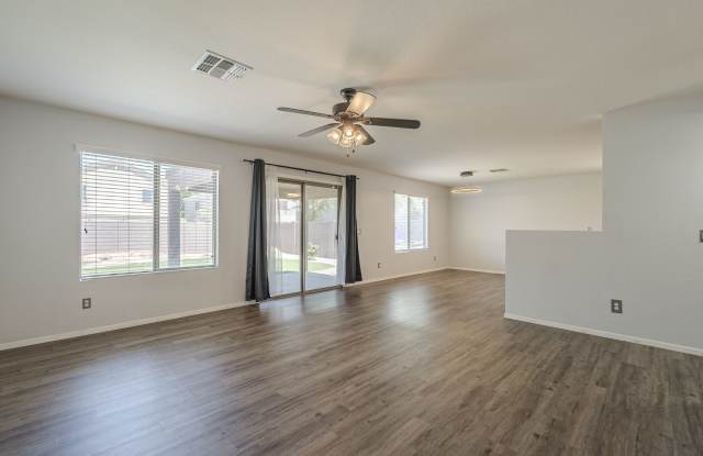 3866 West Belle Avenue