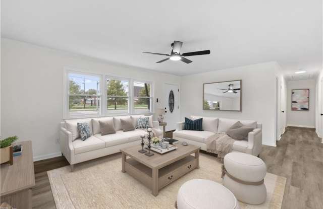 Photo of 2922 E Little Creek Road