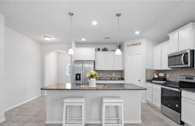 4 bedroom 2 bathroom home! Lawncare included!