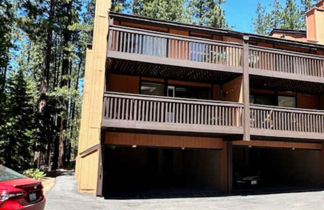 True Skier's Condo! Available for a Seasonal tern rental (3-6 months). Call me today!!