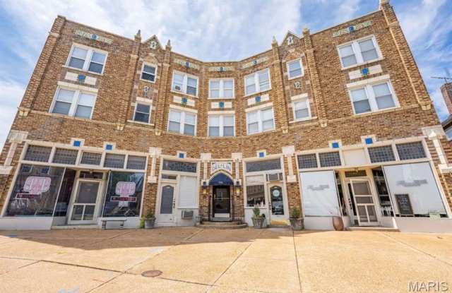 Photo of 7355 Lindell Boulevard