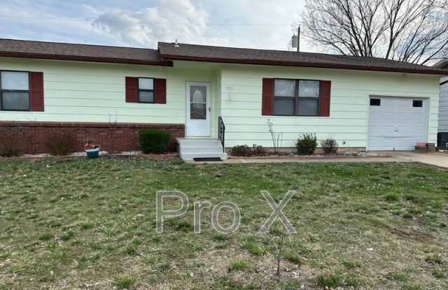 1350 Kimberly ln - 1350 Kimberly Lane, Carthage, MO 64836