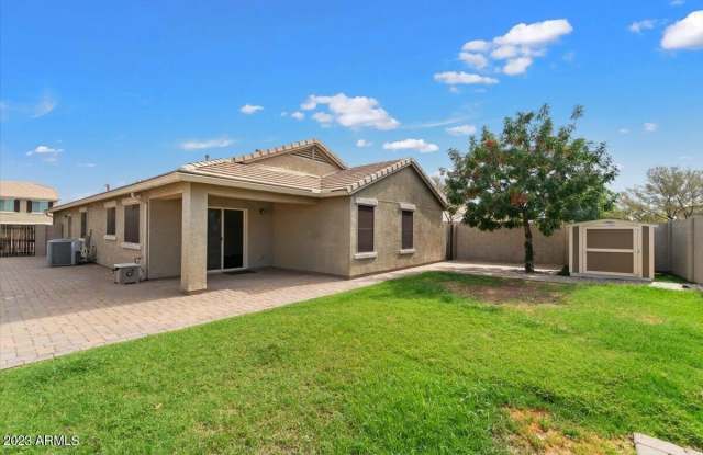 2039 E SADDLEBROOK Road