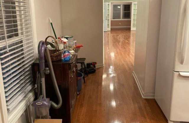 3748 S Wallace Street