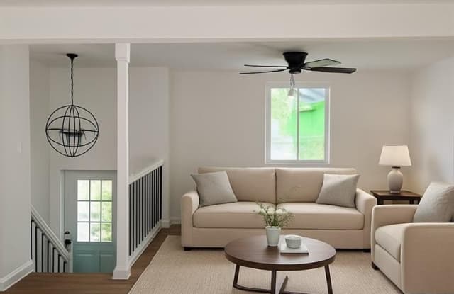 4941 Isle Royal Court