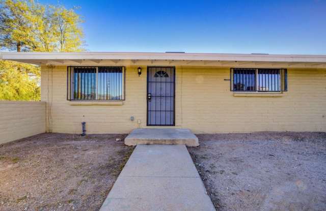 $500 OFF THE FIRST MONTHS RENT!!!