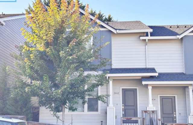 Photo of 2442 Brackenfern Road