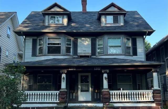 1305 West Boulevard