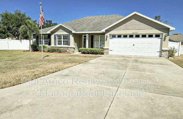 Photo of 1930 Saddlewood Ct