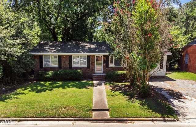 Photo of 1306 E 1st Street