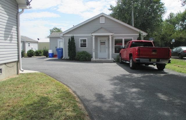 273 PENNSVILLE PEDRICKTOWN ROAD - 273 Pennsville Pedricktown Rd, Salem County, NJ 08067