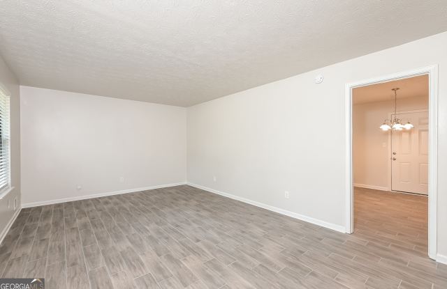 174 Slicky Rock Court