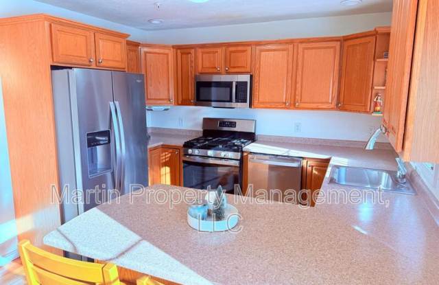 140 Stedman Street, Unit 8 - 1