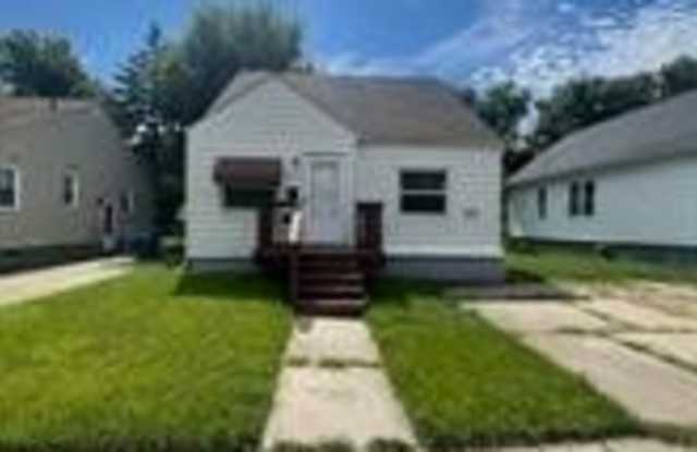 Photo of 8100 MEADOW Avenue