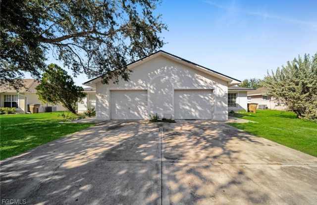 Photo of 1212 SE 24th Avenue