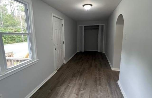 705 W WHITE HORSE PIKE