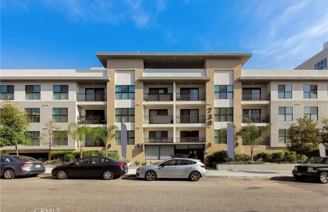 730 S Kingsley
