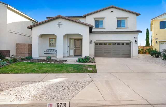 Available now! Your Perfect Fontana Home for Lease!
