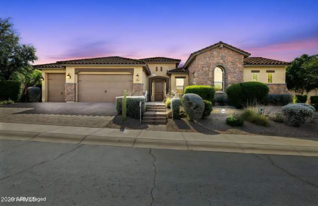 5907 E CALLE DE LAS ESTRELLAS --