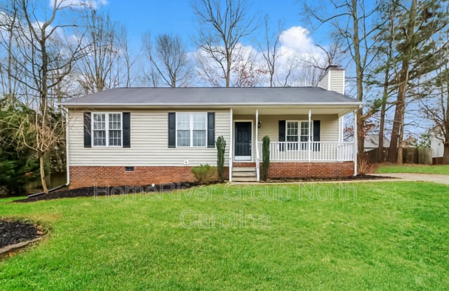 708 Stinson Ave - 708 Stinson Avenue, Holly Springs, NC 27540