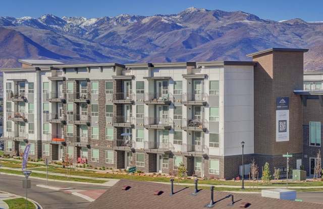 Sequoia at Turner Mill