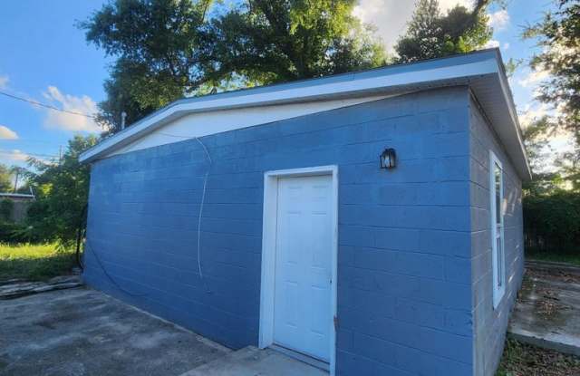 705 Satsuma Avenue (ADU)