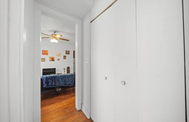 3727 N Pine Grove Ave