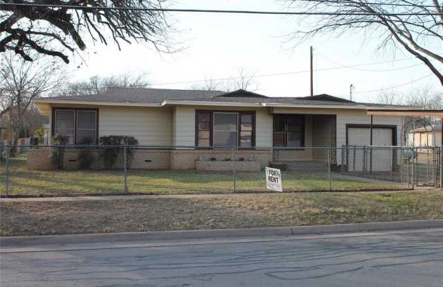 203 Shepard Street - 203 Shepard Street, Glen Rose, TX 76043