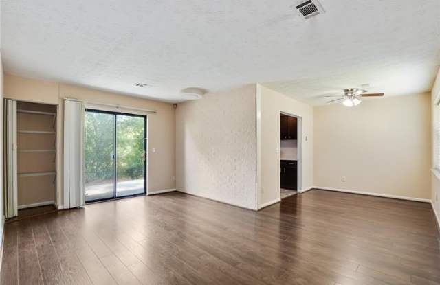 76 Sandalwood Circle