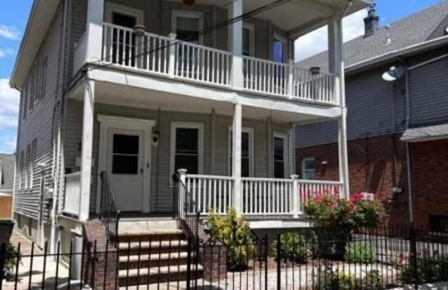 20 Van Riper Ave