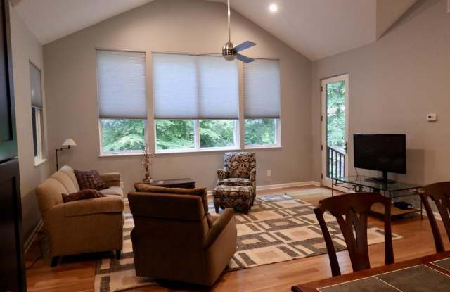 207 Carolina Farm Road