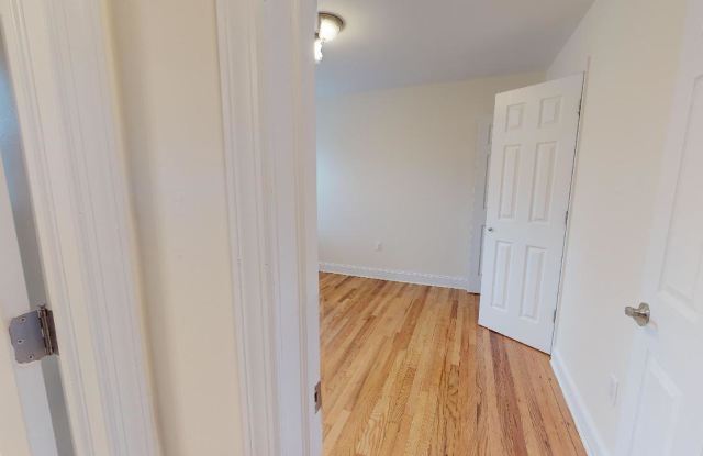 Photo of Crestview Garden Apartments