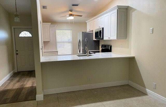 5085 Bottlebrush Street