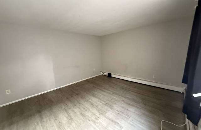 Photo of 837 Seton Avenue - 3