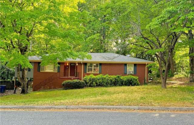 222 Pineview Drive
