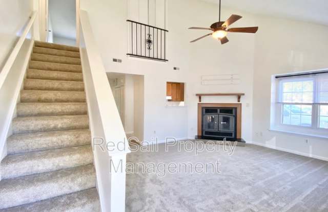 109 Parkway Dr