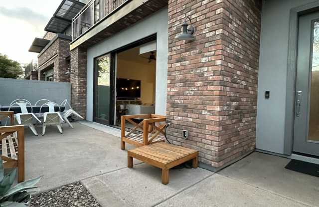 240 W MISSOURI Avenue